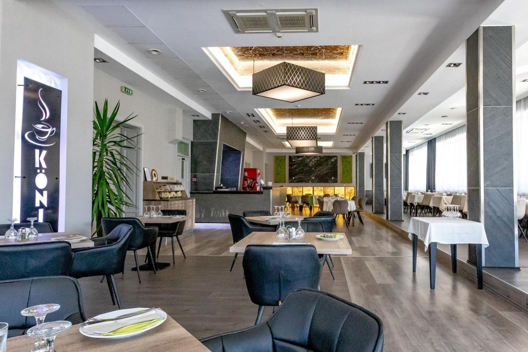 נג'קניז'ה Koenig Hotel מראה חיצוני תמונה
